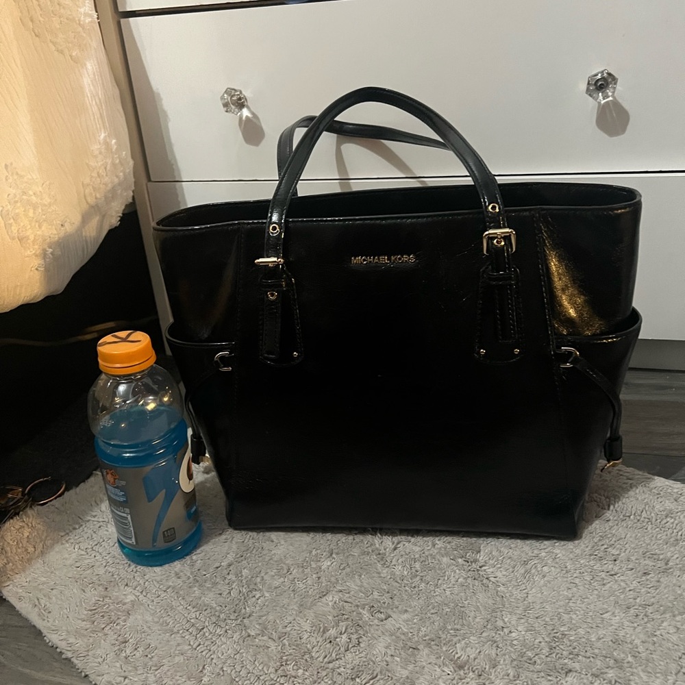 Michael Kors, medium size purse